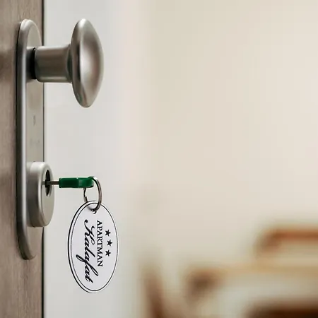 Kalafat Apartman *