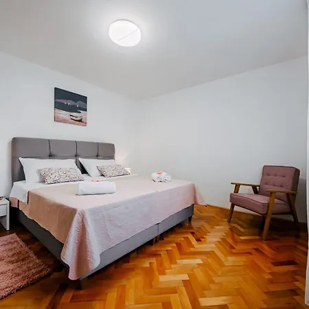 Apartment Kalafat