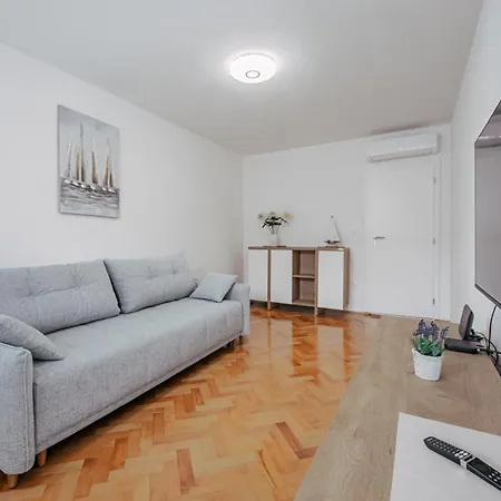 Kalafat Apartment Split